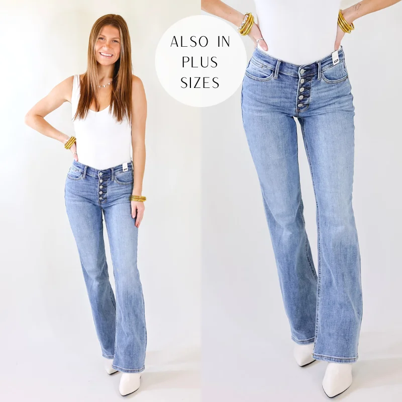 *Blemished* Last Chance Size 0, 22W & 24W | Judy Blue | Venture Out Button Fly Bootcut Jeans in Light-Medium Wash