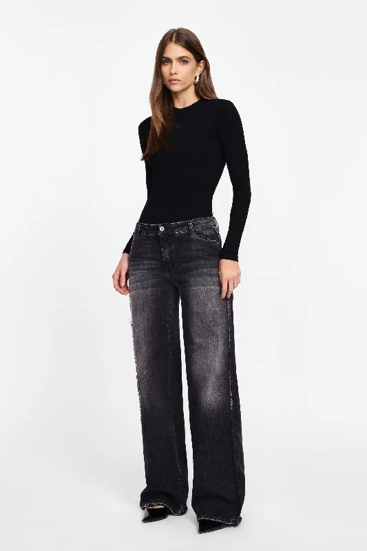 Wide Leg Jeans